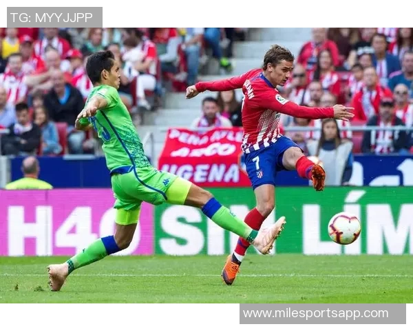 佩莱格里尼赞马竞展现完美足球风采进球如艺术品般精彩绝伦 佩莱格里尼赞马竞展现完美足球风采进球如艺术品般精彩绝伦