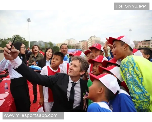 女足名宿范运杰强调青训理念重要性期待年轻球员走向国际舞台 女足名宿范运杰强调青训理念重要性期待年轻球员走向国际舞台