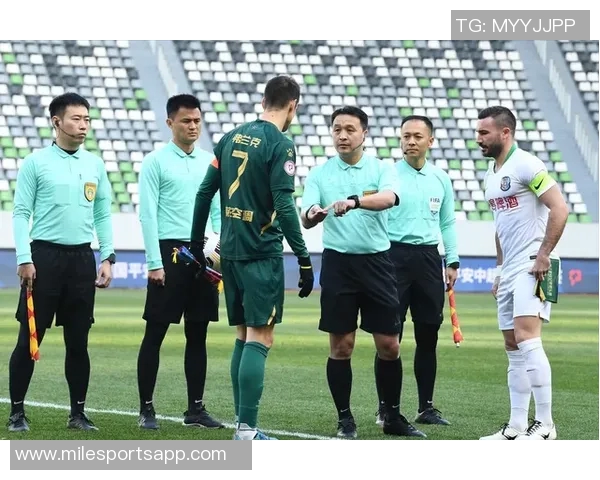 85后少帅崛起中超中甲新帅纷纷上任引发关注与期待