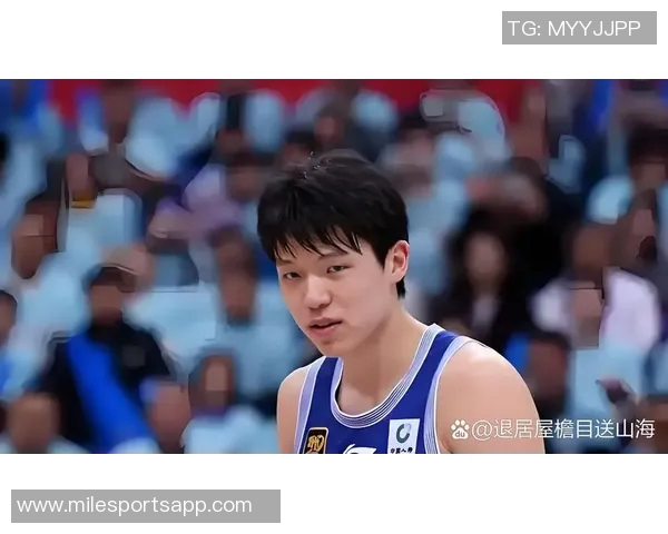 苏群分析明星中锋背打优势杨瀚森需加强防守跑动与三分能力